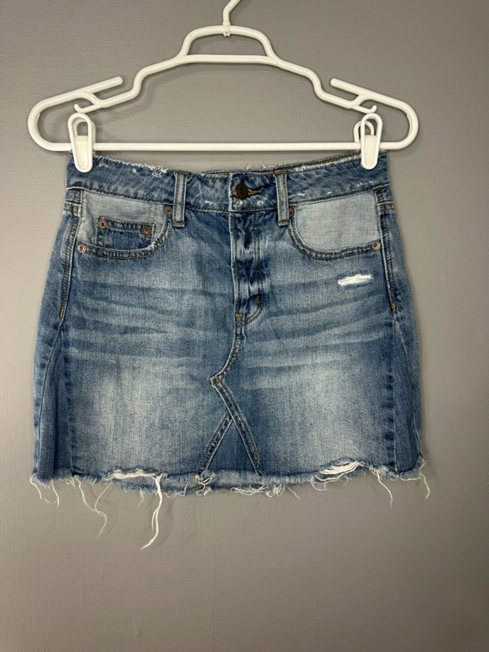 American Eagle outfitters Women’s Distressed Light Blue Denim Mini Skirt